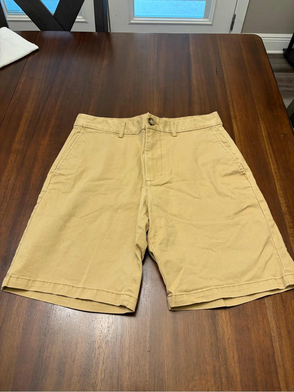Old Navy Men's Tan Flat Front Chino Shorts